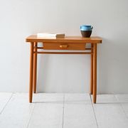 Table de chevet scandinave en hêtre des années 1960