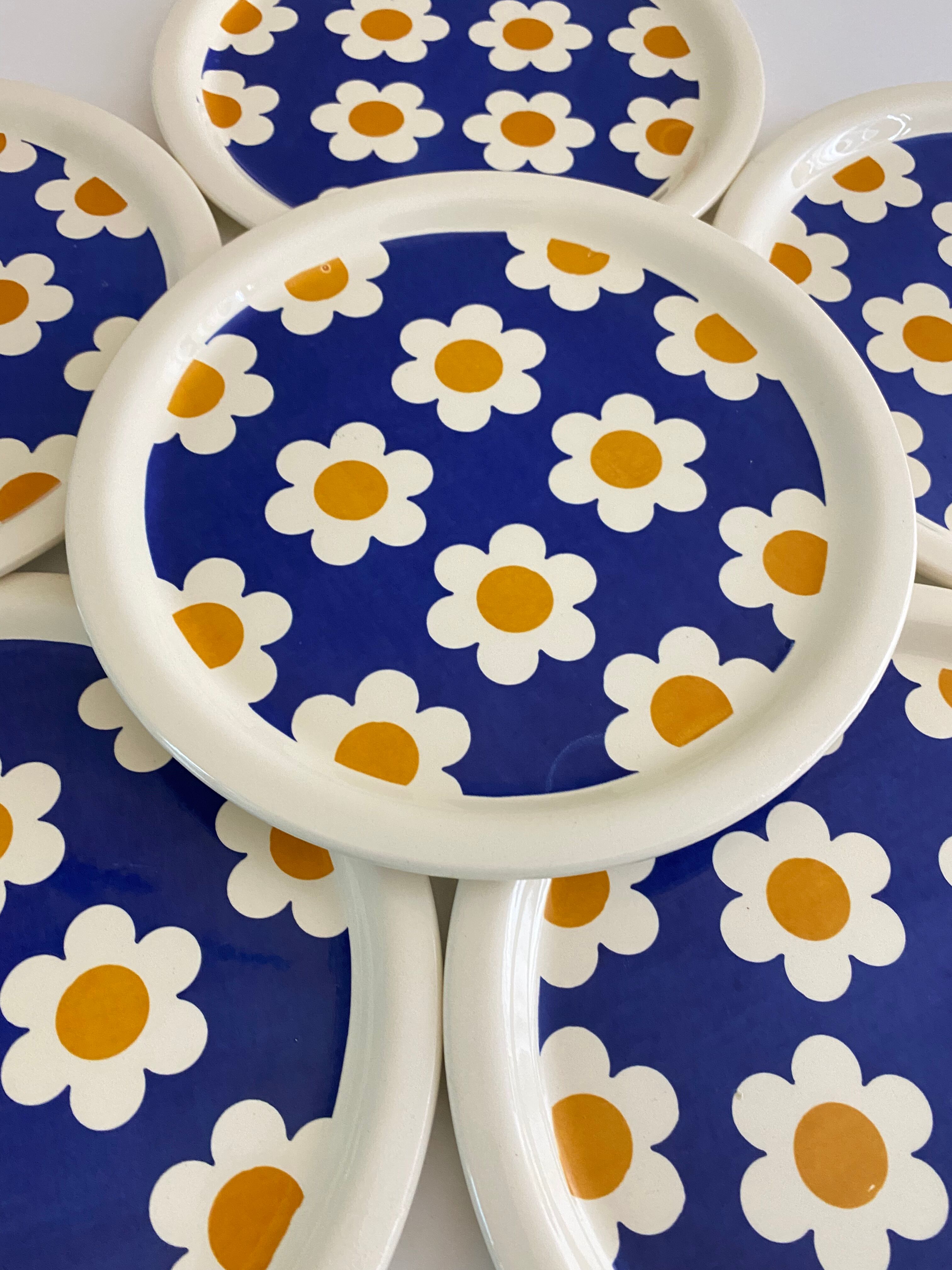 Vintage dessert plates 70