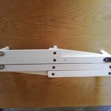 Accordion coat holder