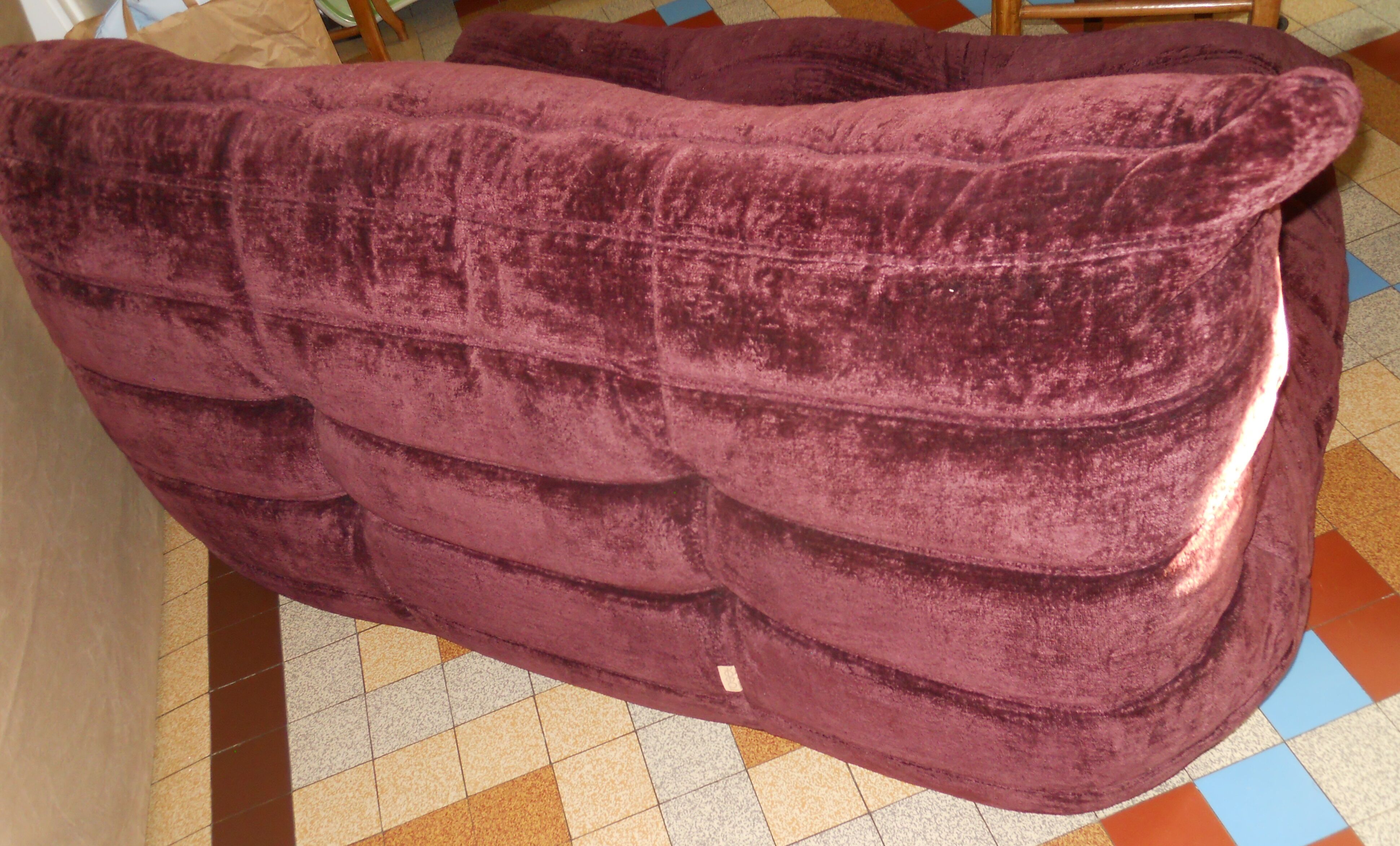Togo sofa by Michel Ducaroy for Ligne Roset