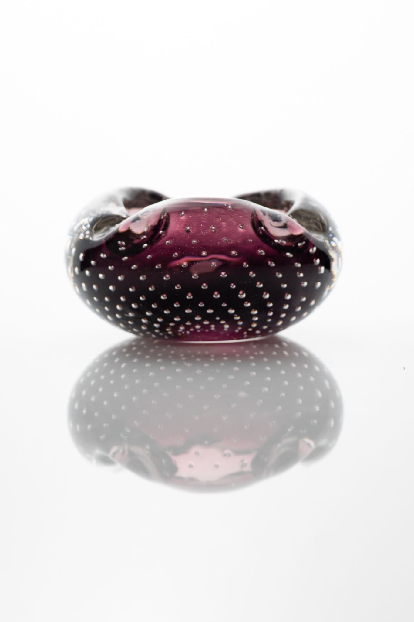 Cendrier en verre à bulles