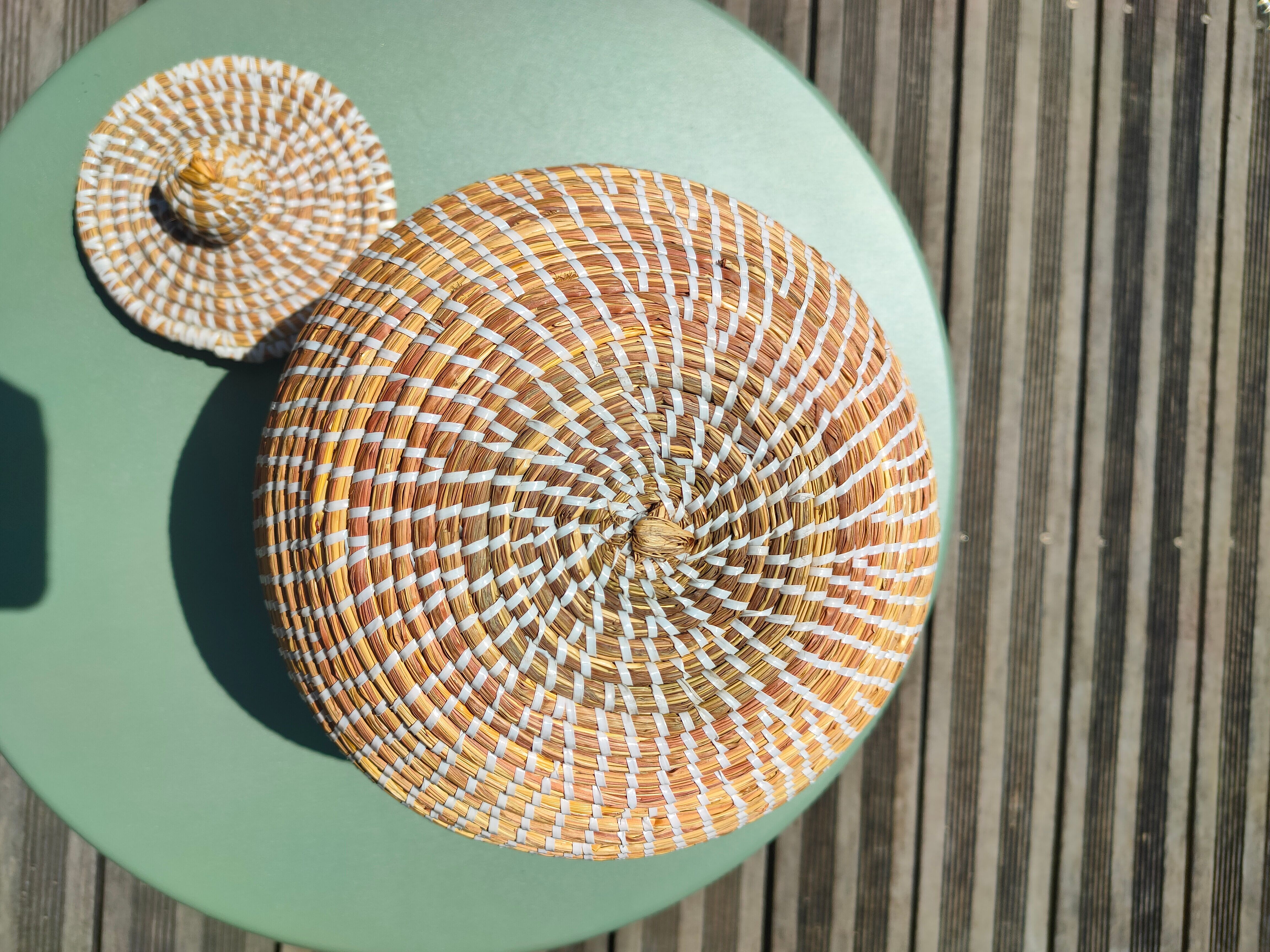 Basket with lid