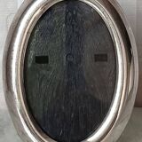 Miniature oval frame in silver metal