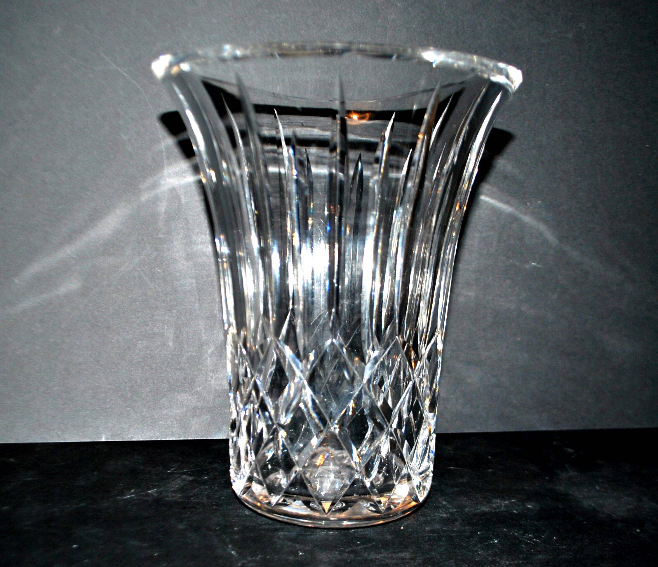 Cut crystal vase signed "Cristal St Louis France" H20
