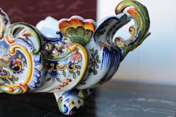 Jardinière en faïence de Rouen