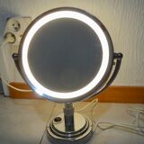 Table with lighting 23x23cm magnifying mirror