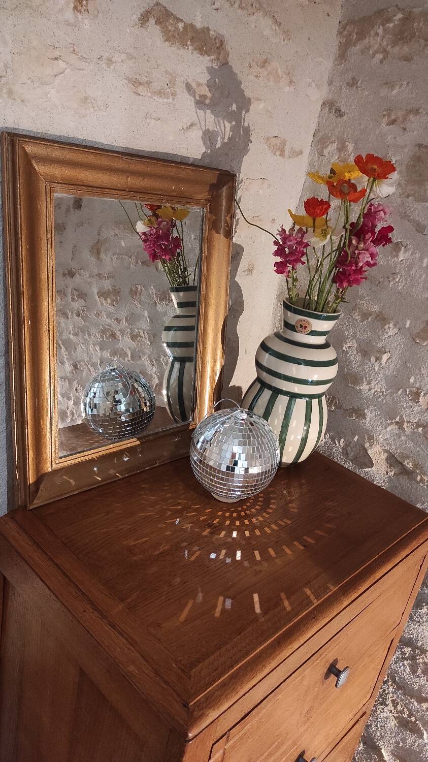 Art deco chest of drawers