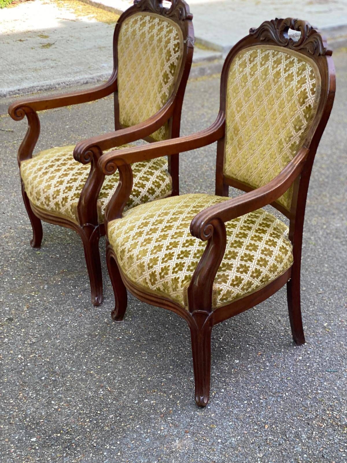 2 Louis XV cabriolet armchairs in wood and embroidered golden fabric.