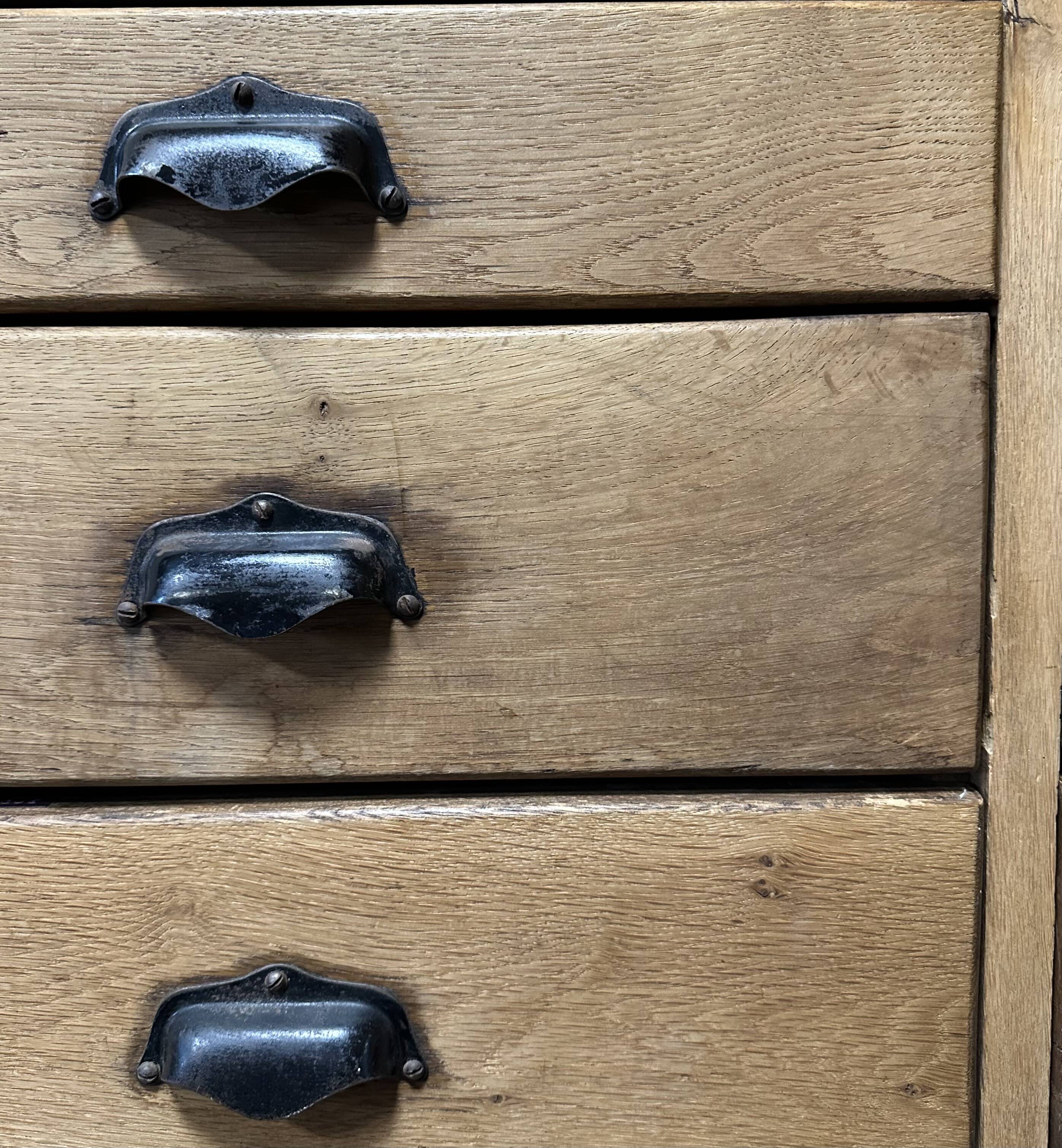Large counter with drawers