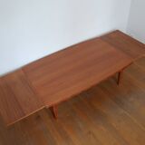 Large Scandinavian extendable coffee table