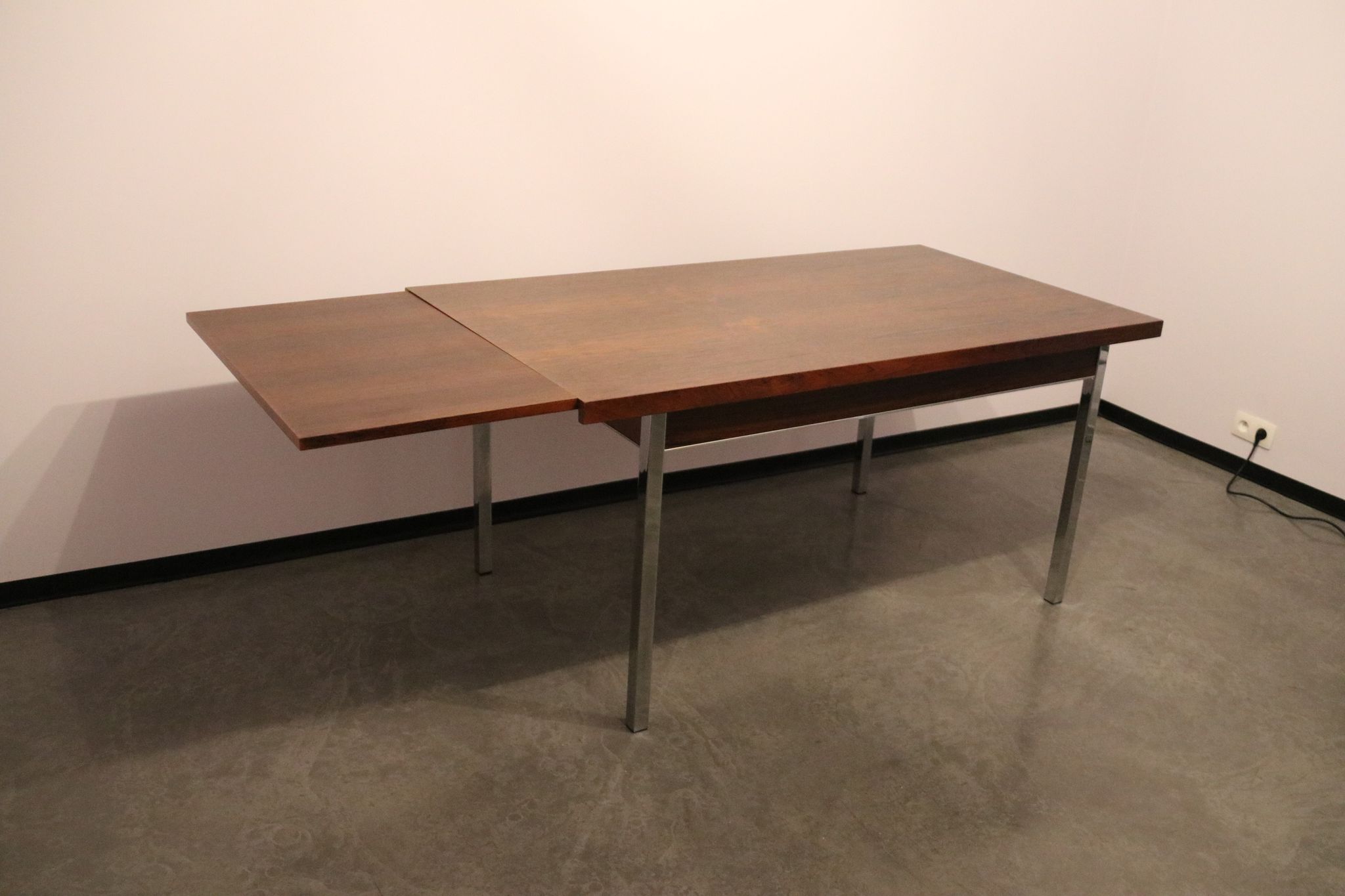 Table à manger extensible en bois de rose par Alfred Hendrickx, Belgique années 1950