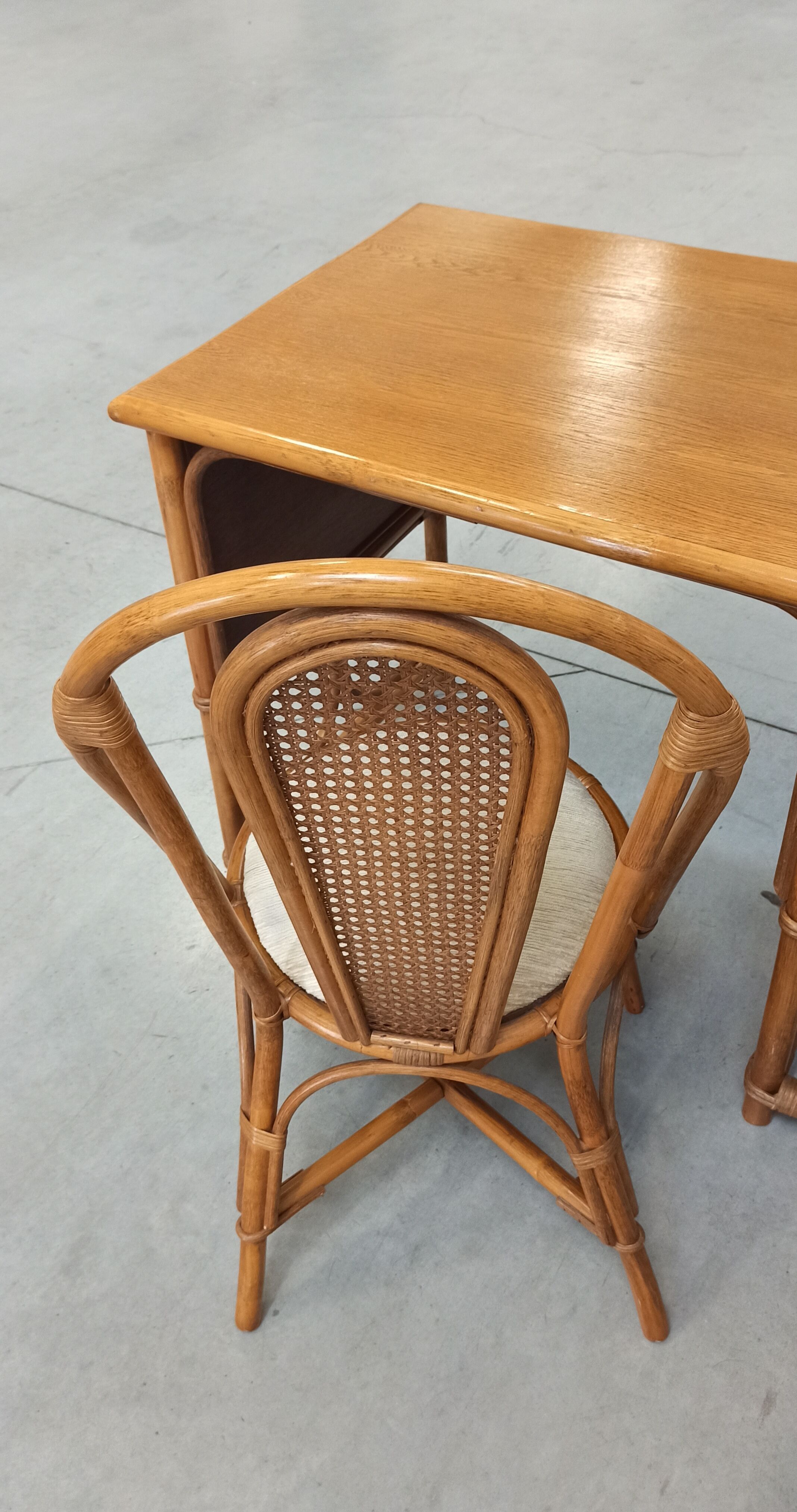 Bureau et chaise en bambou et rotin