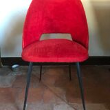 Vintage red moumoute chair