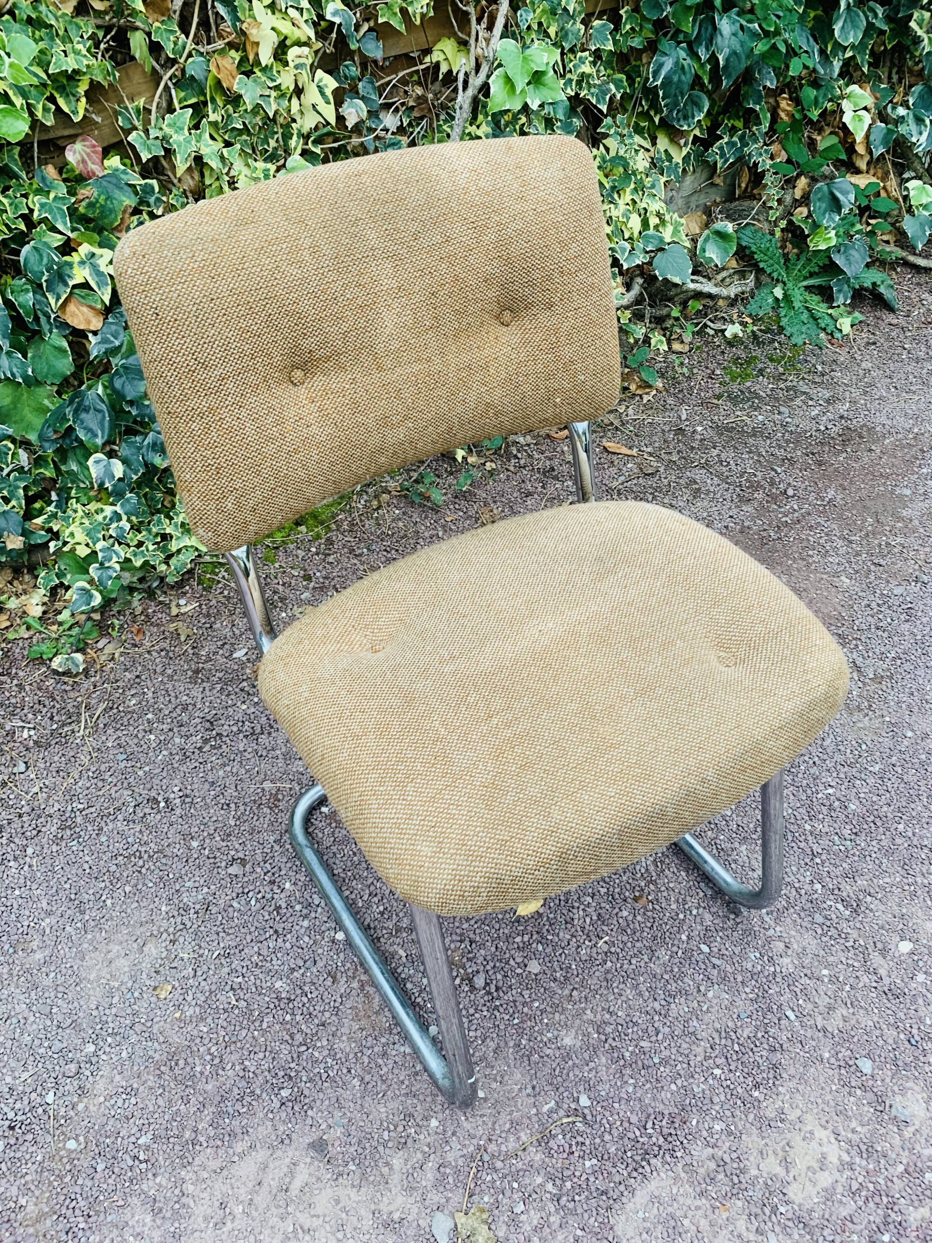 Vintage Strafor Steelcase chair from the 1980s.