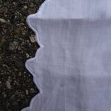Nappe festonnée  brodée