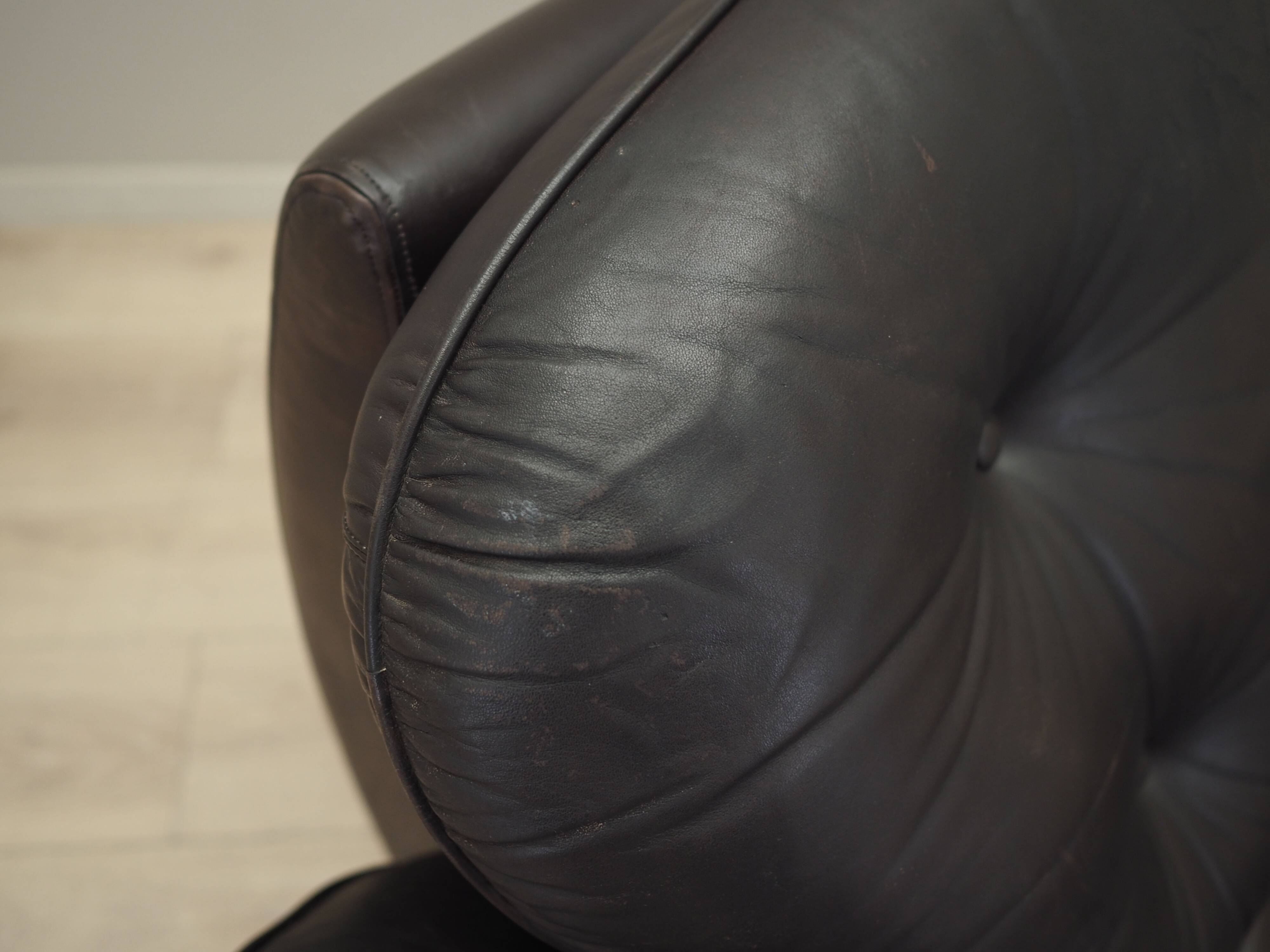 Armchair with castors, Italian design, 1970s, production: Italy