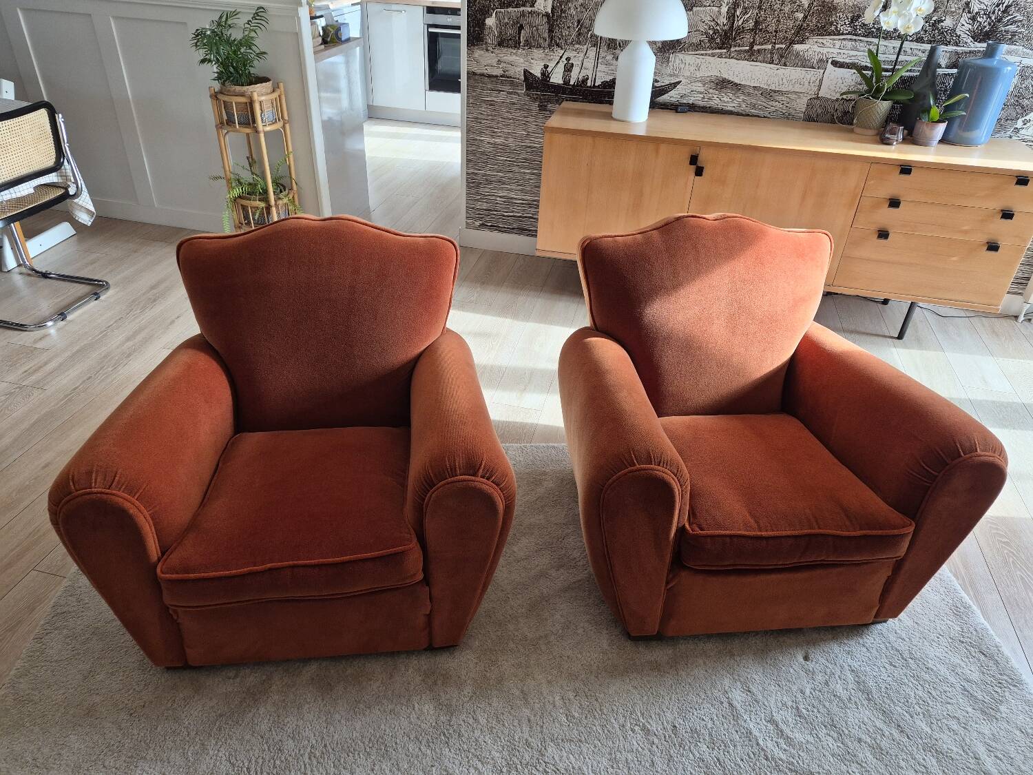 Set of 2 moustache club armchairs in velvet