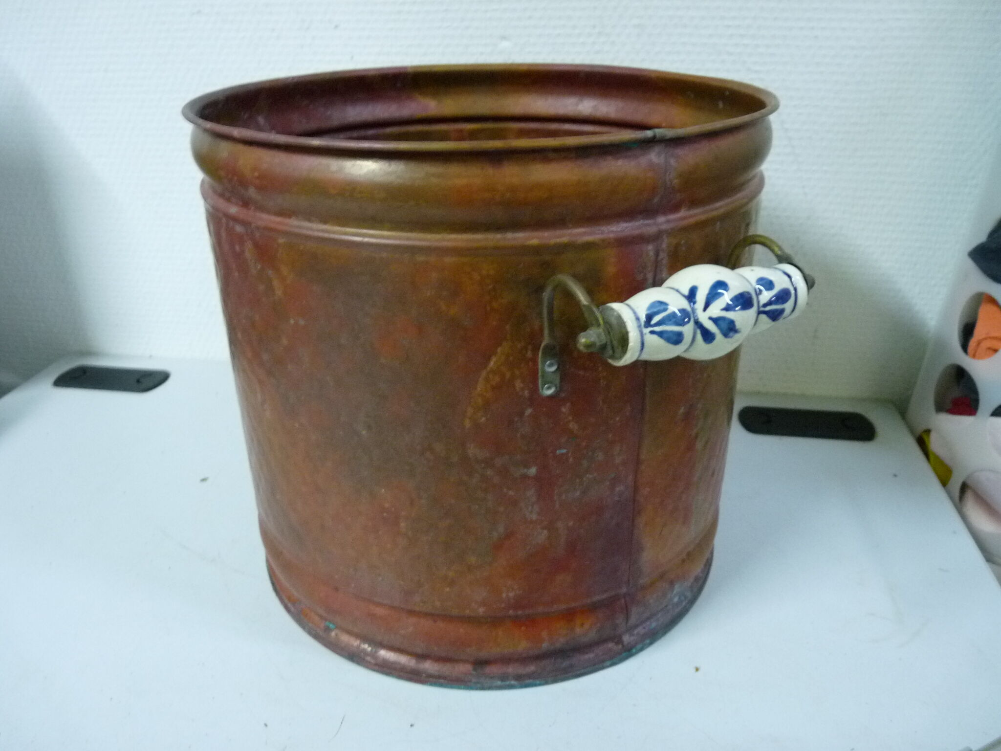 Gardening porcelain copper planter Nijhof