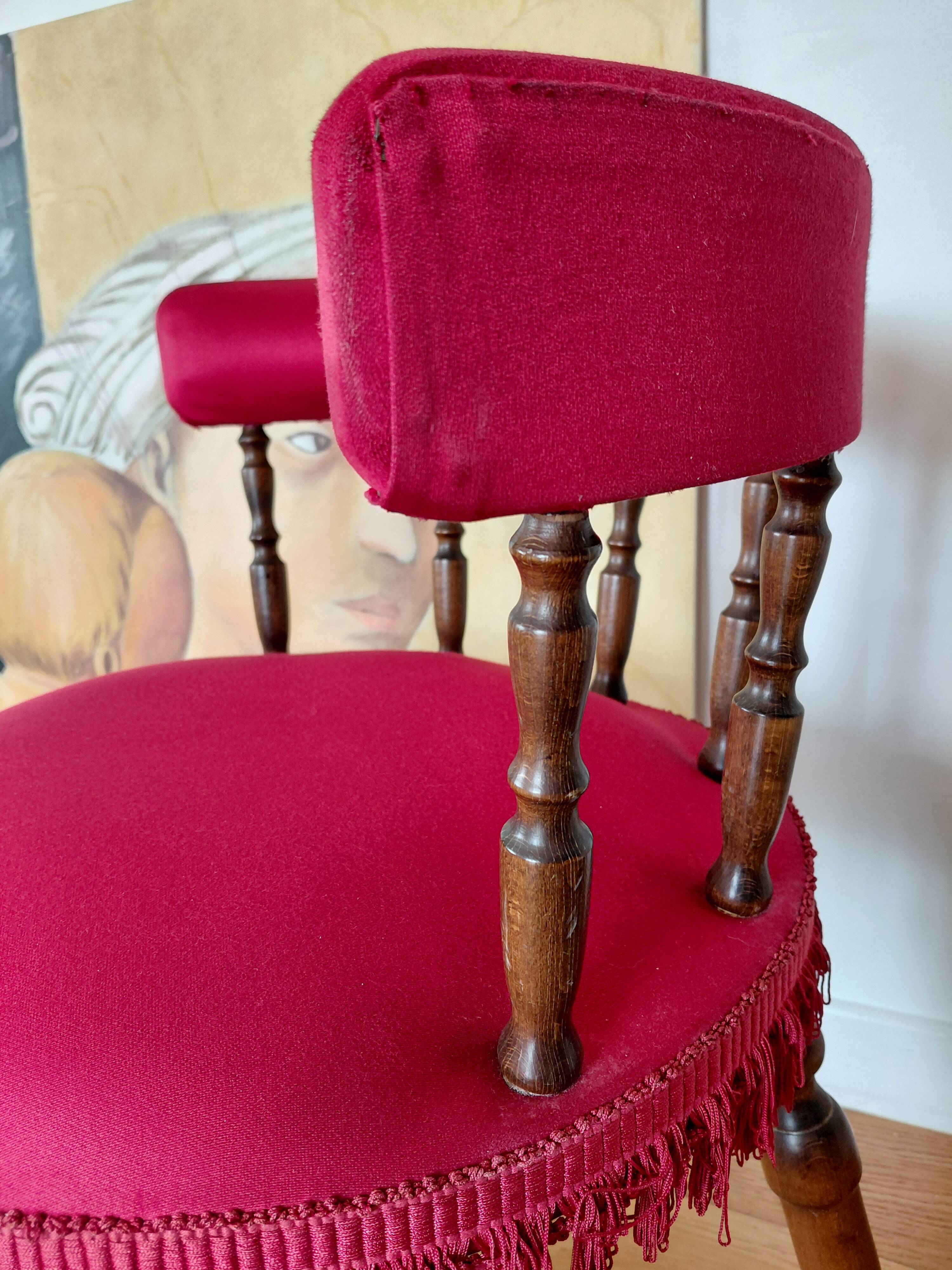 Napoleon III office chair in fuchsia velvet