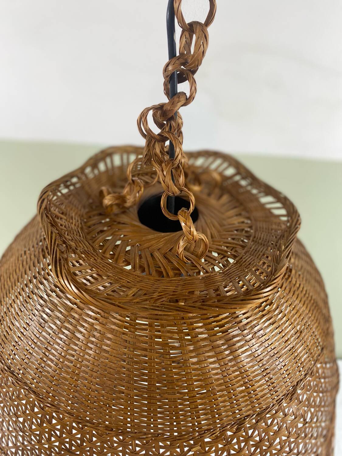 Vintage cane suspension