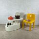 Desserte space age en plastique des années 70, design vintage made in italy