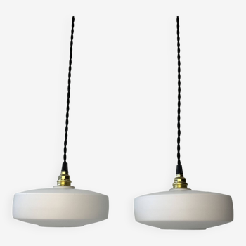 Paire d’anciennes suspensions ufo en opaline vintage