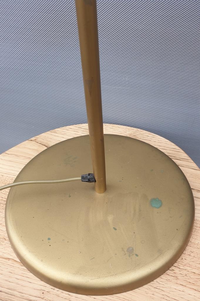 Gold lacad articulated reader