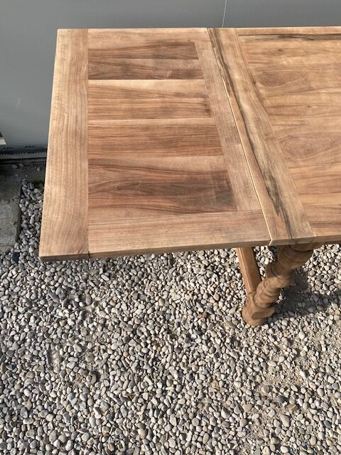 Extendable stripped farmhouse table 300 cm