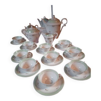 Fine Berry porcelain tea/coffee service with Limoges paste