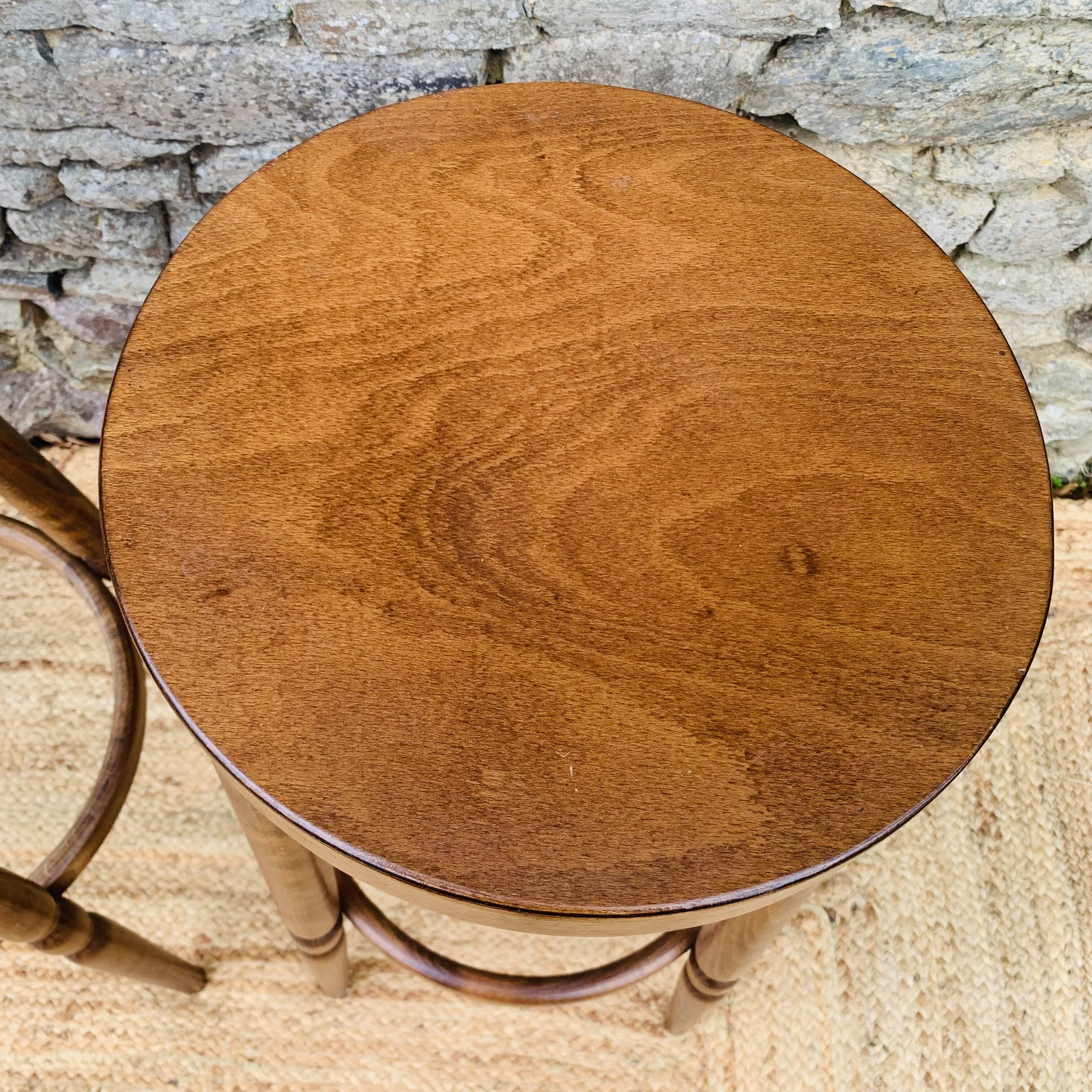 Trio de tabourets hauts de bistrot vintage