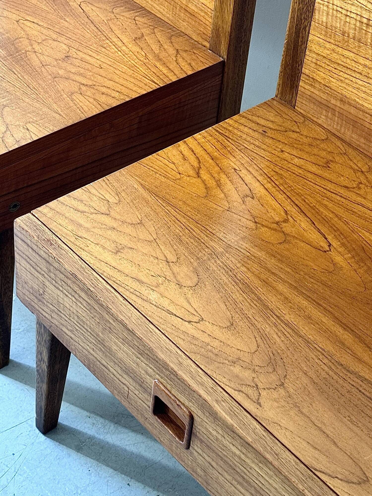 Modernist pair / Scandinavian wooden bedside tables, 1970 design.