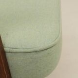 Mid-century modern armchair, oak wood, natural wool.