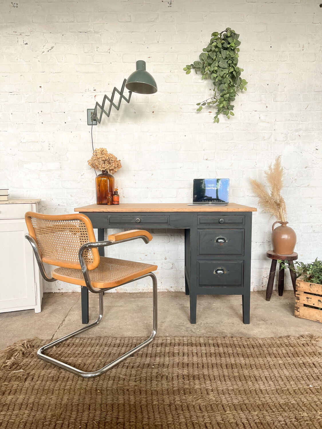 Former workstation office