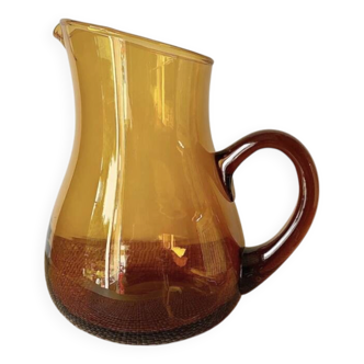 Cruche à eau verre soufflé ambré 1970