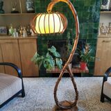 Lampadaire vintage en rotin Louis Sognot