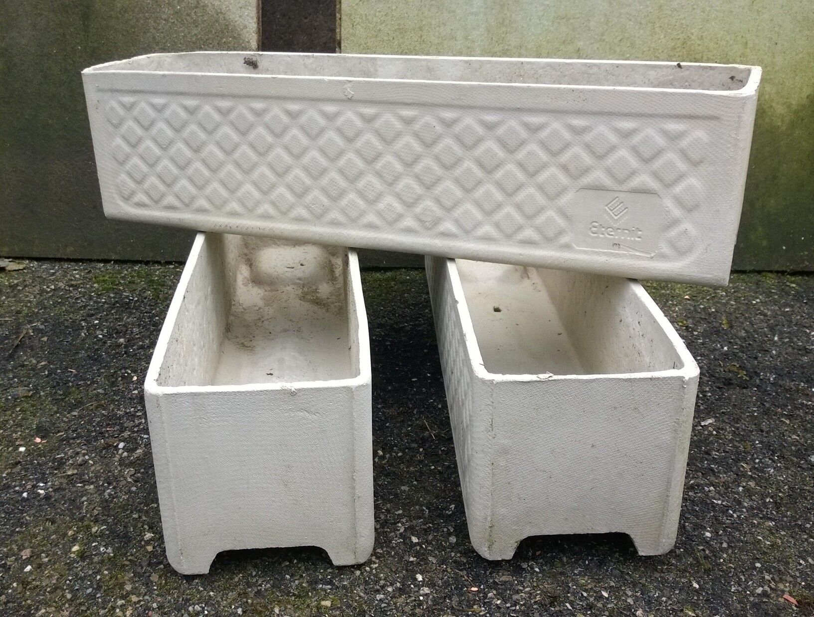 Lot of planters by Eternit