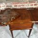Table de bar anglais en acajou Mapple & Co