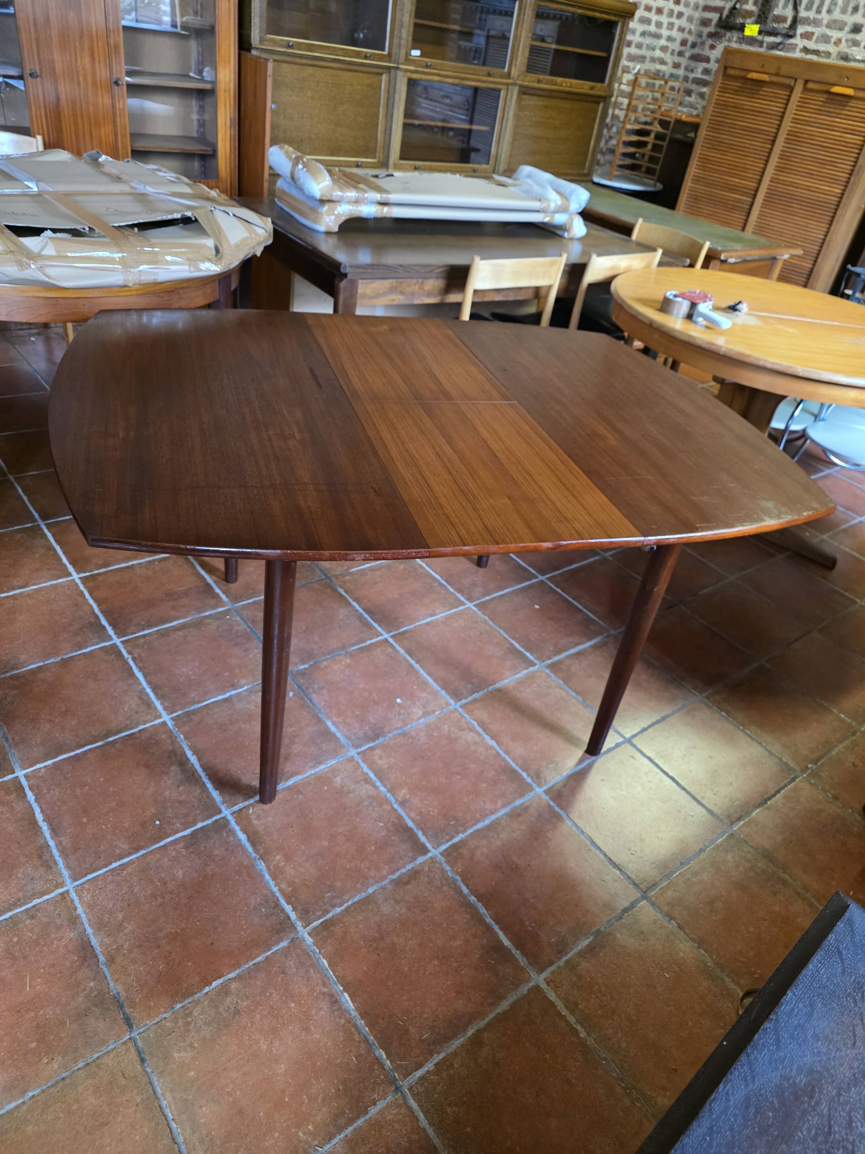 Scandinavian extendable teak table from the 1960s (butterfly extension)