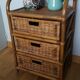 Commode chiffonnier en rotin et osier