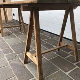 Winegrower's farm table