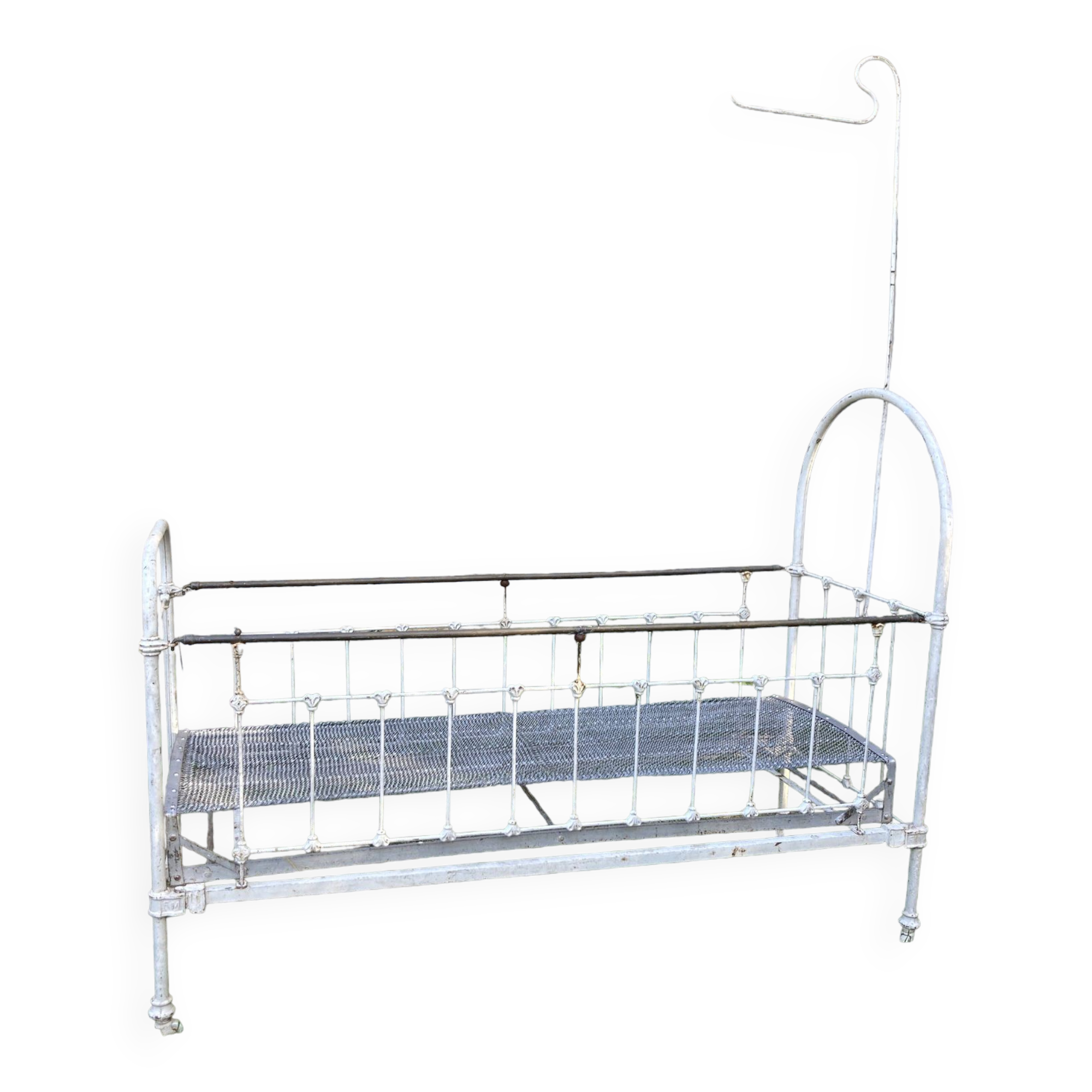 Iron bed for children