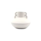 Vase en terre cuite à anses blanc
