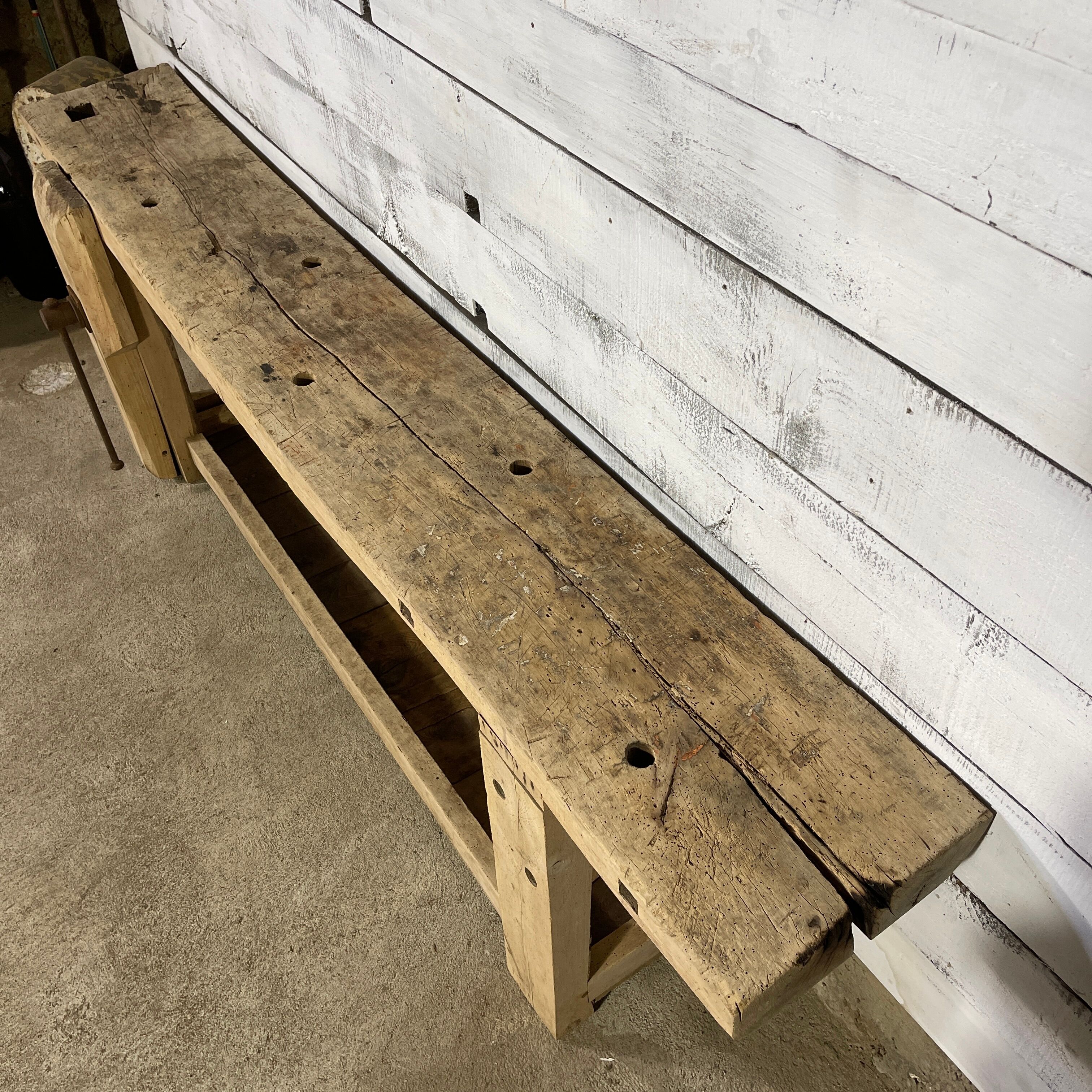 Oak carpenter's establishment