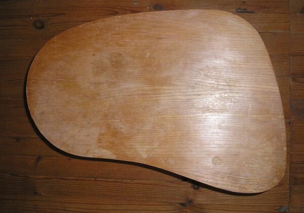 table basse tripode vintage de forme libre 1960/70 à pieds compas