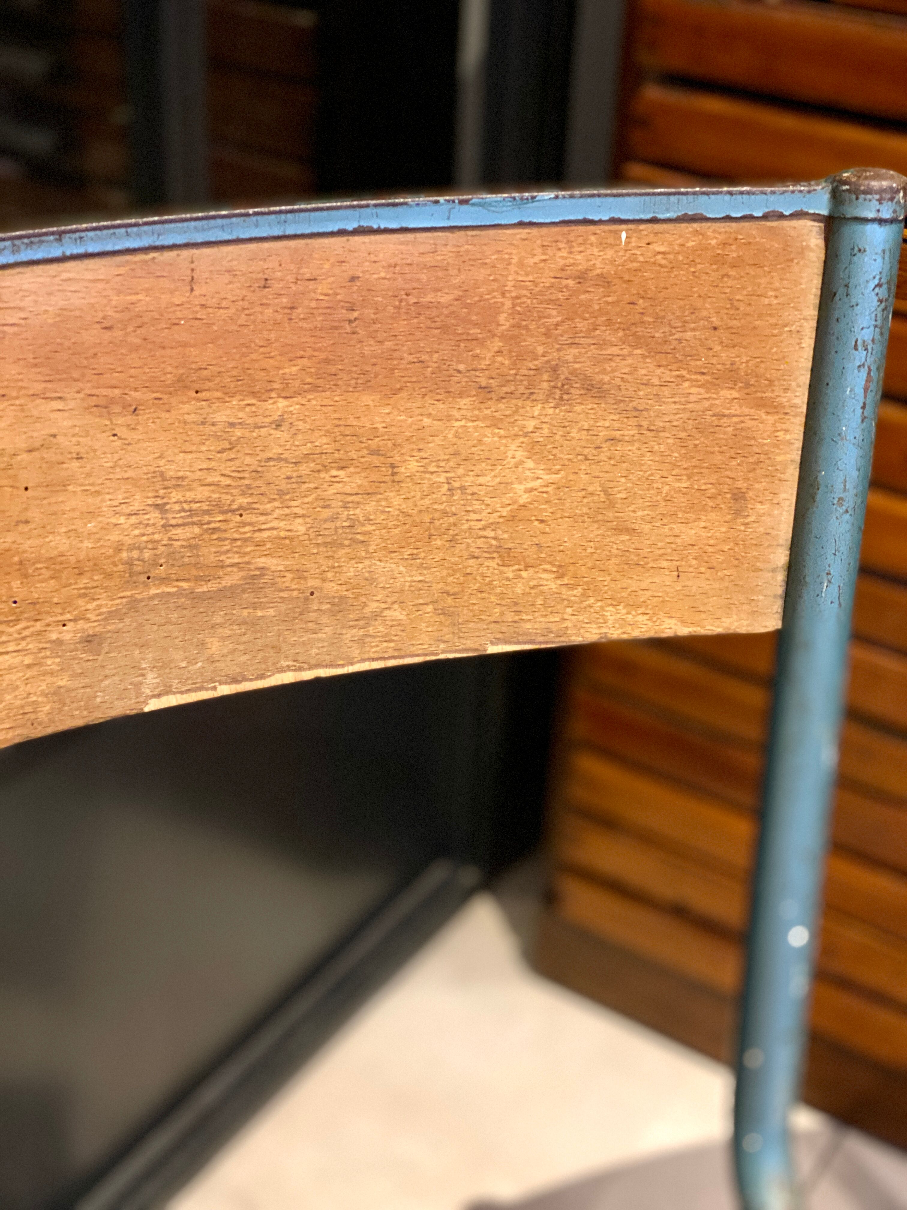 Paire de chaises d'école vintage