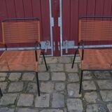 Paire de fauteuils scoubidou vintages.