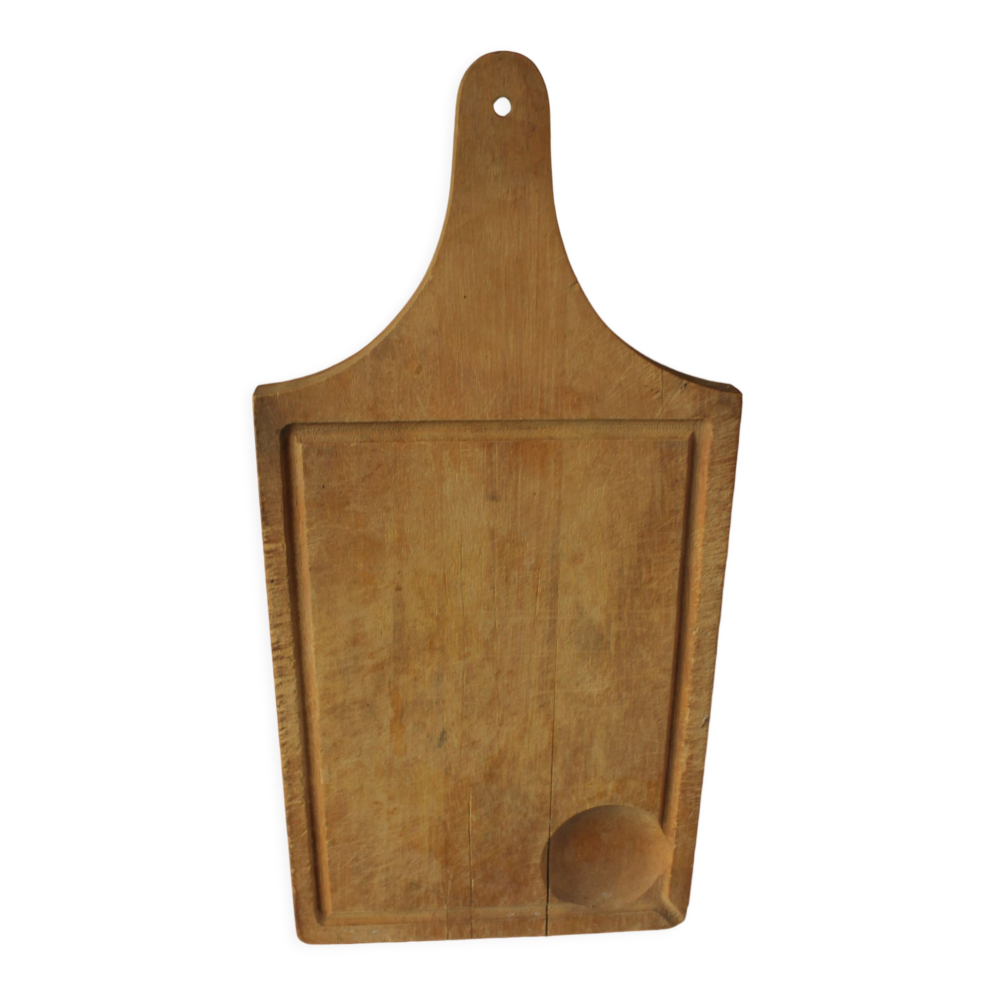 Wood cutting board with groove and handle