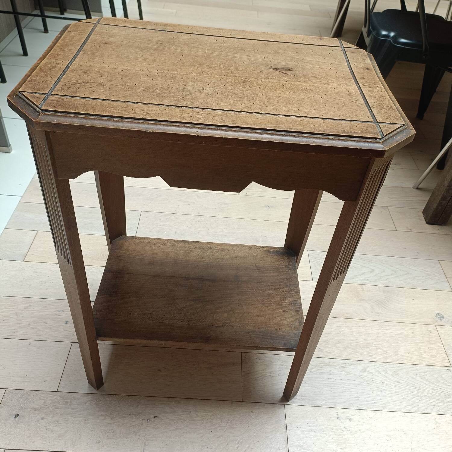 Occasional table, Art Deco pedestal table