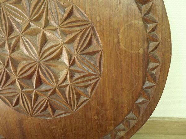 Carved African Hardwood Occasional Table Geometric Top & Interlocking Legs