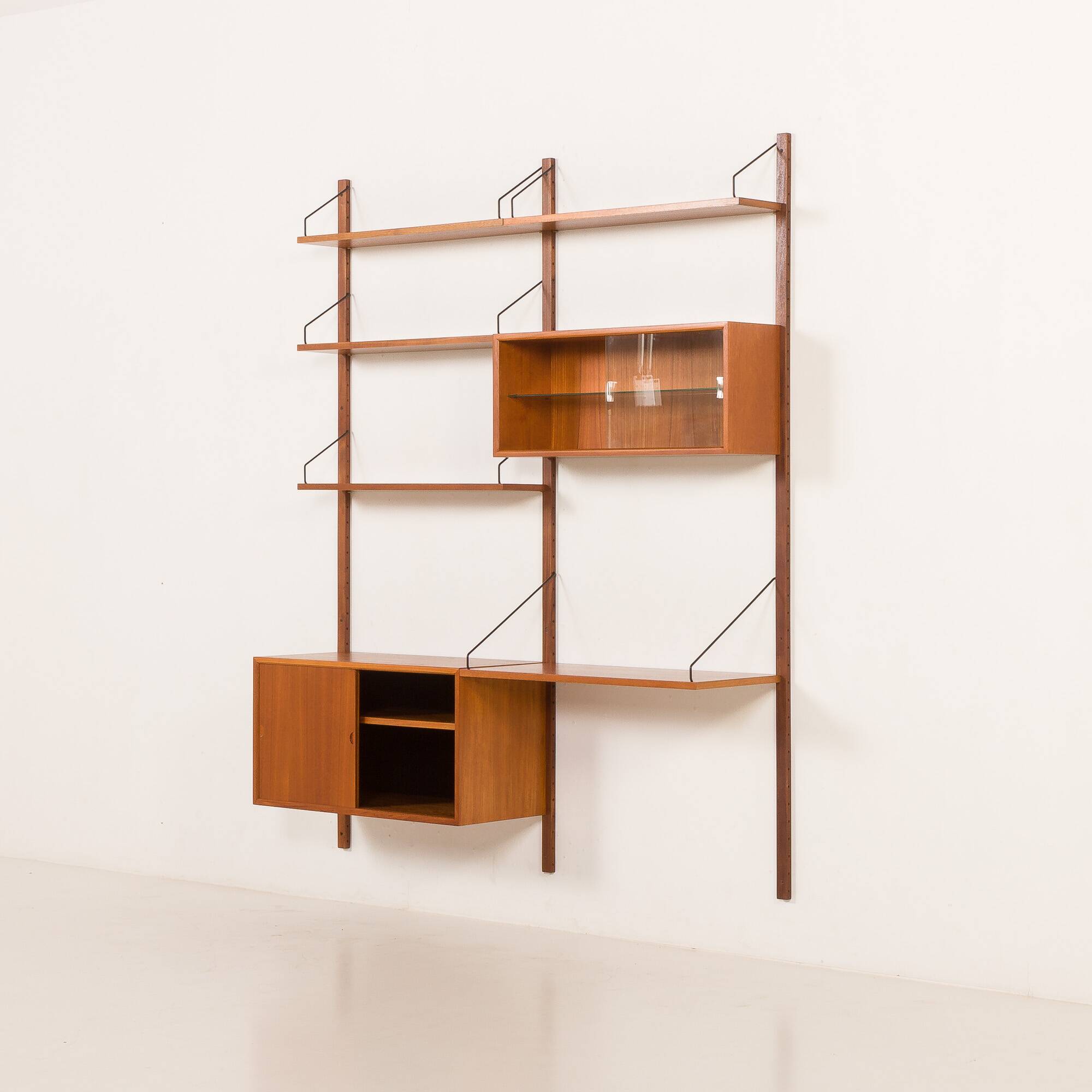 Poul Cadovius teak wall unit for Cado, 1960s